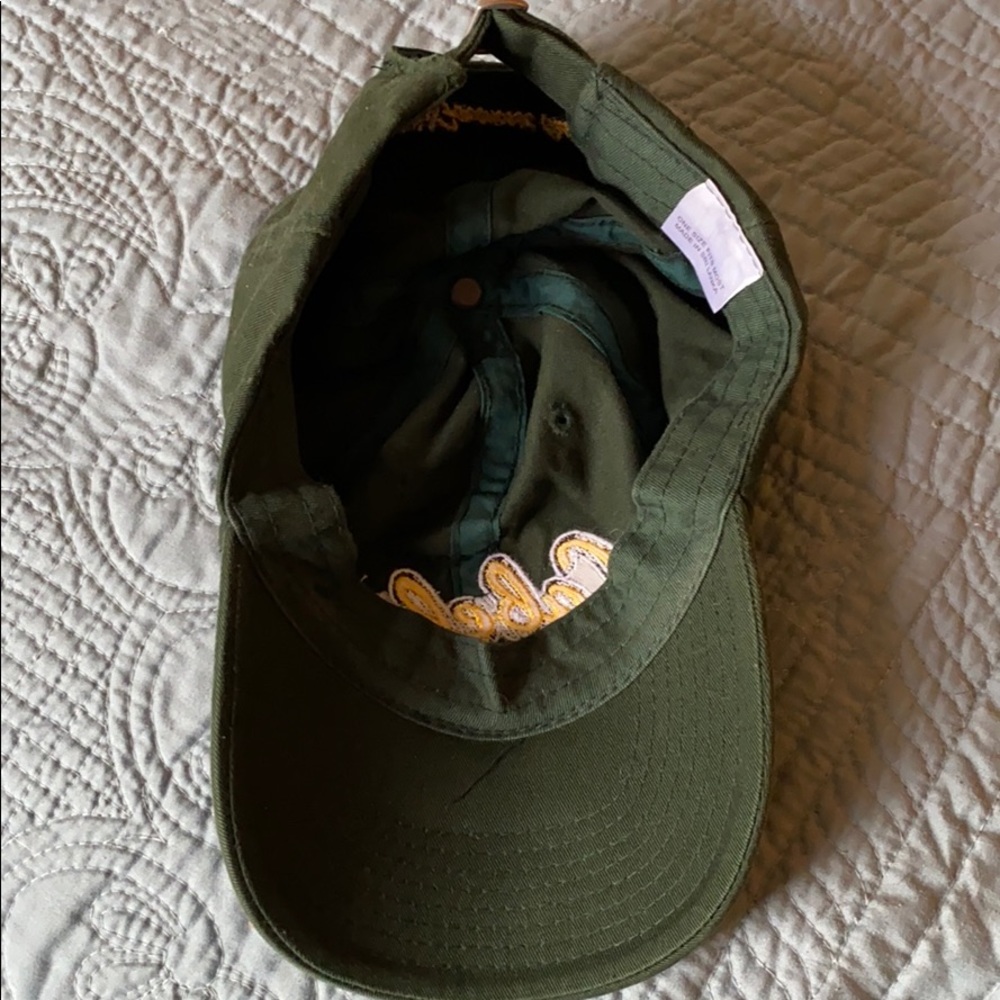 Cabelas hat - Picture 3 of 3